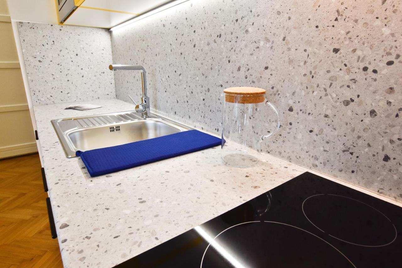 Zachar Apartman Sopron Buitenkant foto