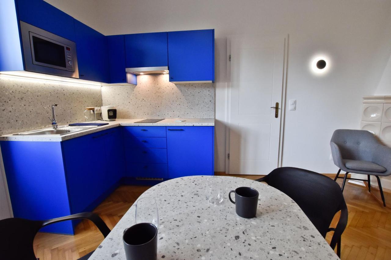 Zachar Apartman Sopron Buitenkant foto